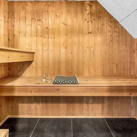 Holiday home Holiday Lxxiii